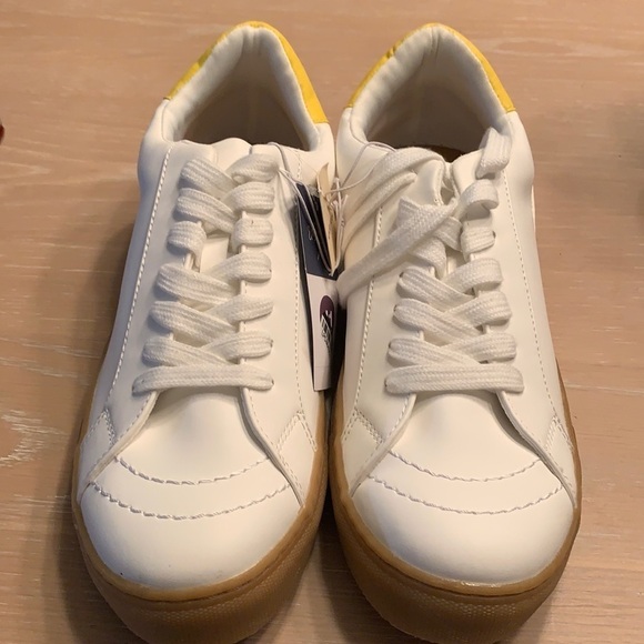 Universal Thread Men’s Sneakers NWT Size 11 - Picture 1 of 9